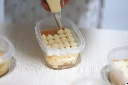 网红水晶盒子蛋糕做法,简单易学，颜值与美味并存的做法揭秘