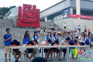 留校吃瓜大赛,留校吃瓜大赛，一场舌尖上的狂欢